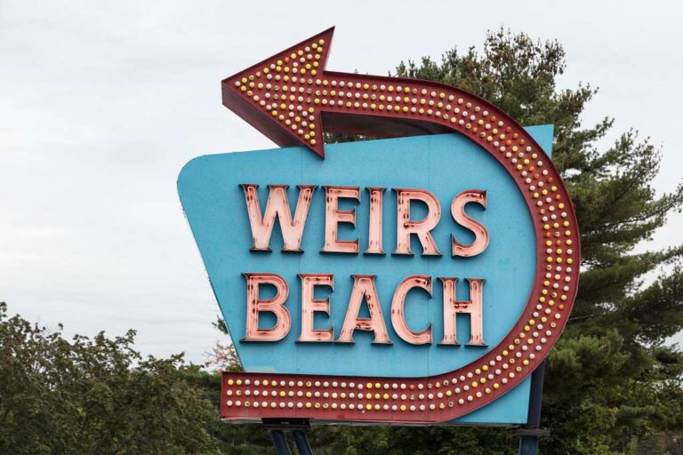 Weirs beach neon sign